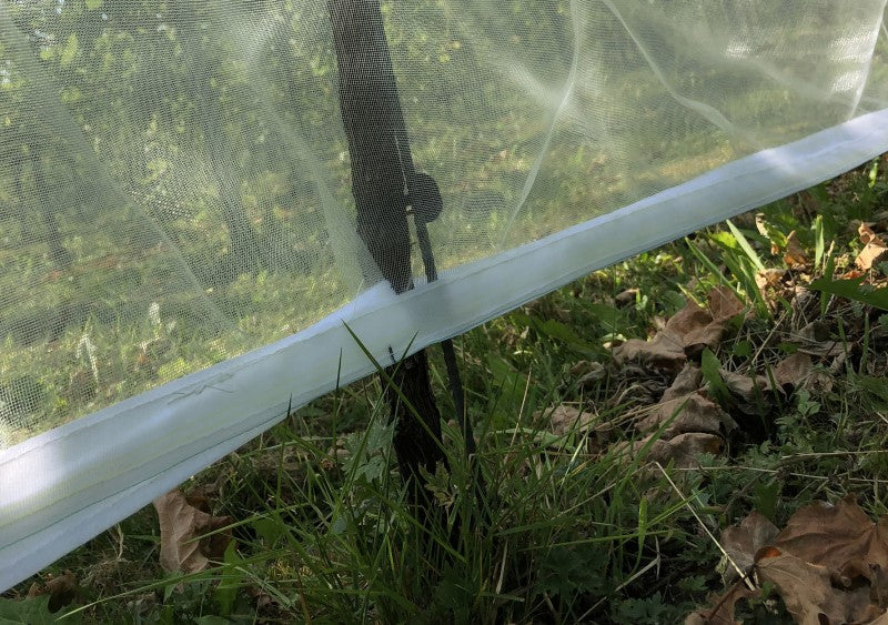 Rete contro la Drosophila suzukii con chiusura in velcro
